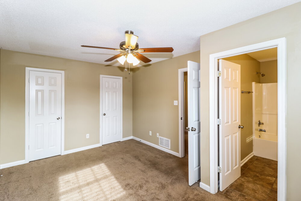 Building Photo - 4551 Blue River Dr