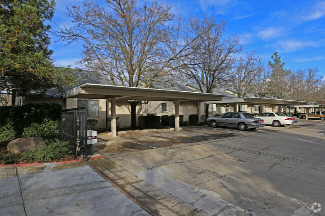 Building Photo - Antelope Manor