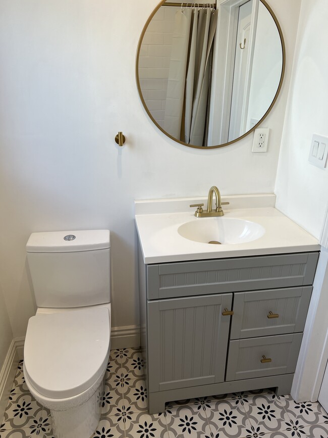 Building Photo - 1454 N Clybourn Ave