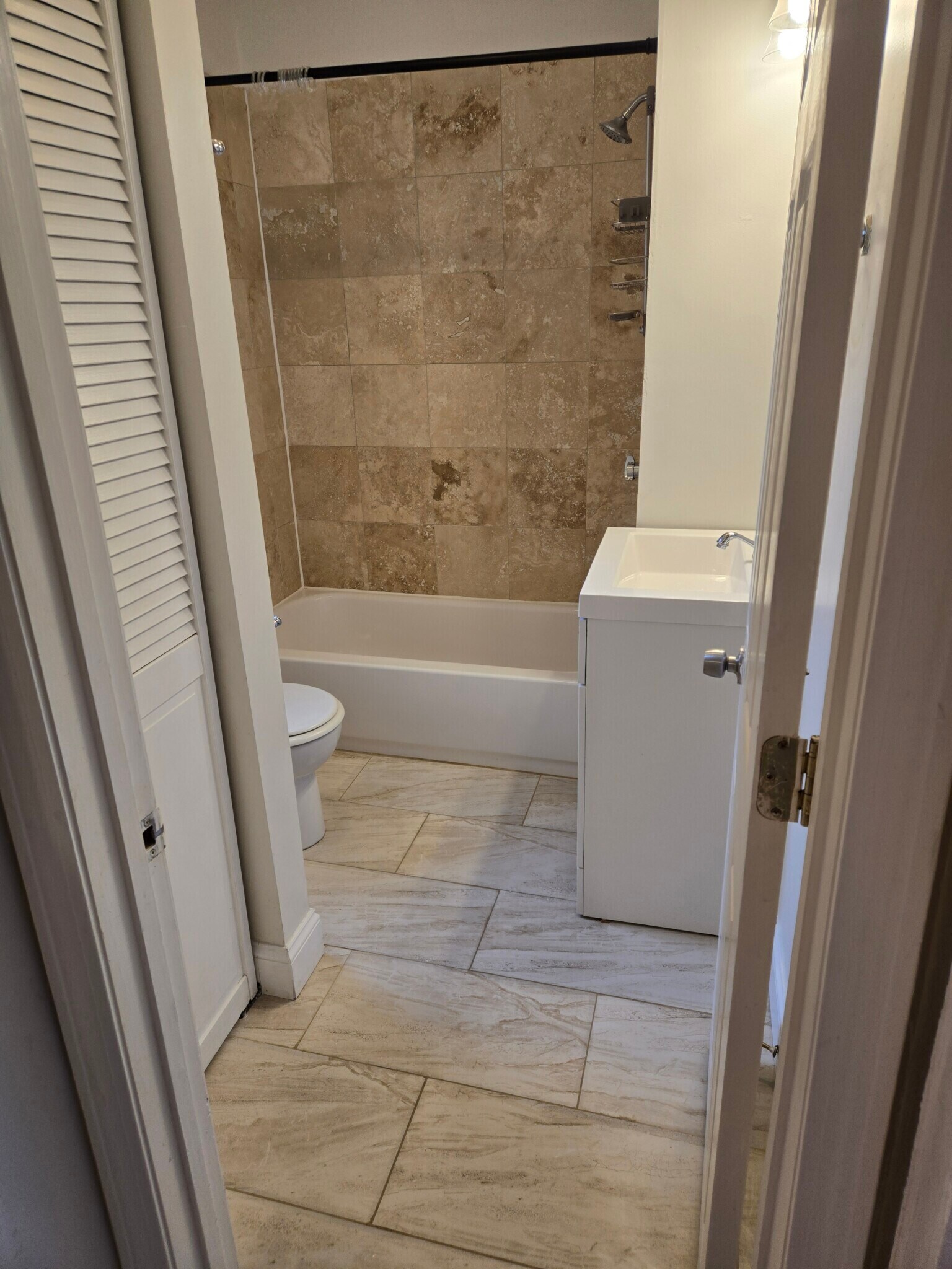 Building Photo - 1193 Commonwealth Ave