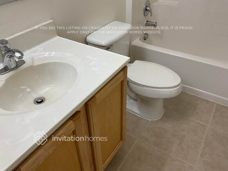 Building Photo - 1765 Sawgrass Dr SW