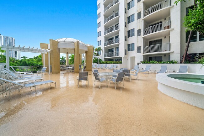 Building Photo - 1830 Radius Dr