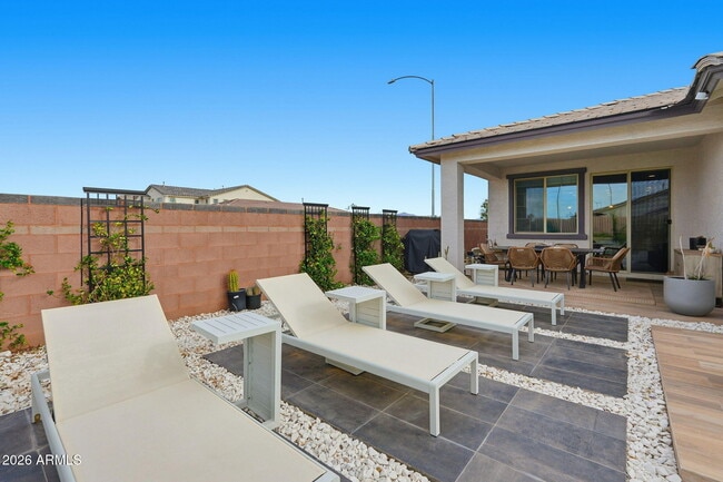 Building Photo - 5714 S Veneto