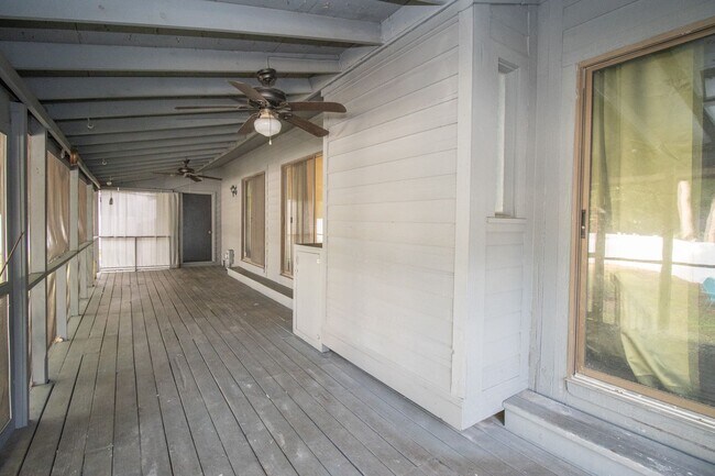 Building Photo - Beautiful Three Bedroom Home for Rent – 1440 Land of Lakes Circle, Lexington, SC