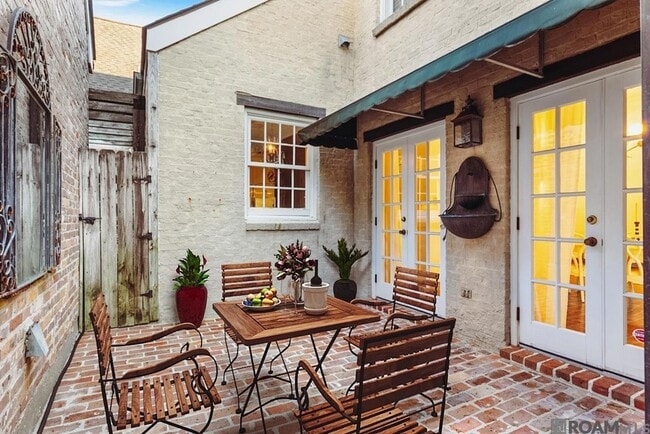 Building Photo - 7962 Wrenwood Blvd