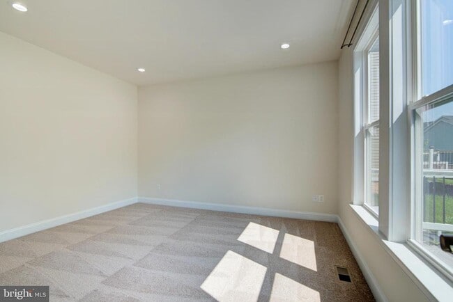 Building Photo - 23685 Kilkerran Dr