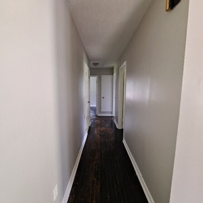 Building Photo - 3453 Madewell St