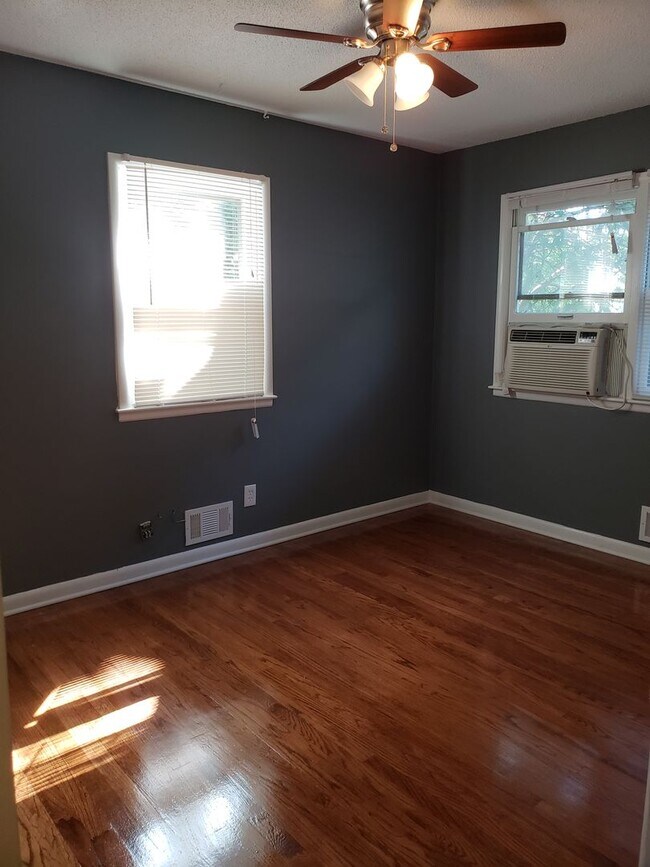 Building Photo - Beautiful Single Family House for Rent