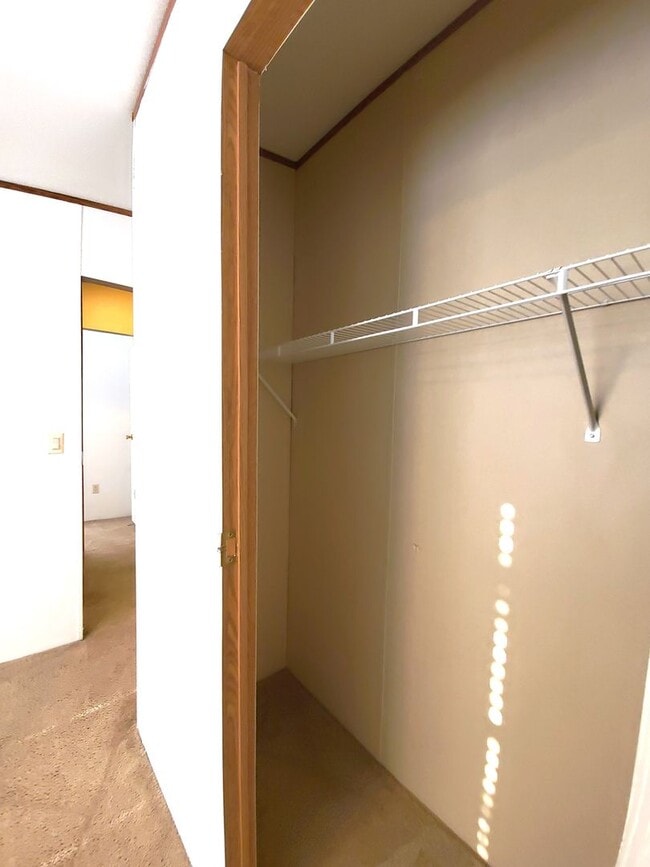 Building Photo - Spacious 4 bedroom with 3 FULL bathrooms nestled on 2 acres! MUST SEE!!!