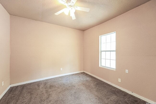 Building Photo - 228 Yucca St