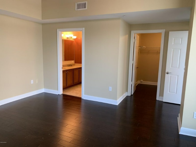 Building Photo - 101 Sky Sail Blvd