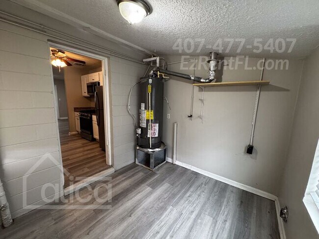 Building Photo - 3812 Rodby Dr