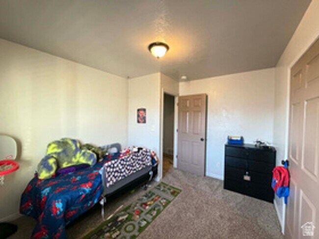 Building Photo - 2095 W 4100 N