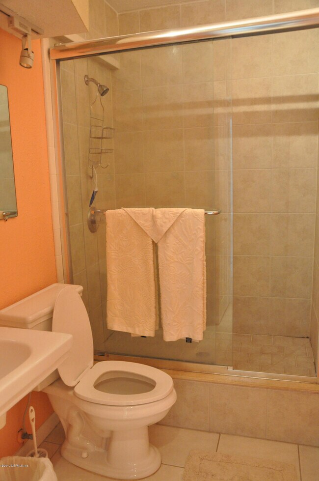 Building Photo - 601 1st St