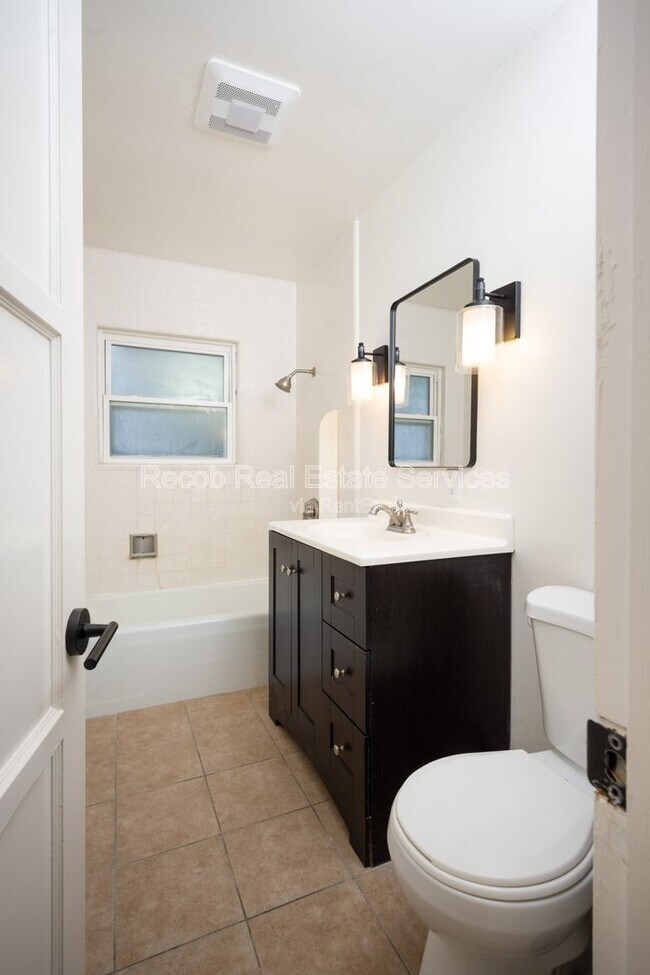 Building Photo - 4405 60th St