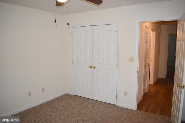 Building Photo - 2725 Roosevelt Dr