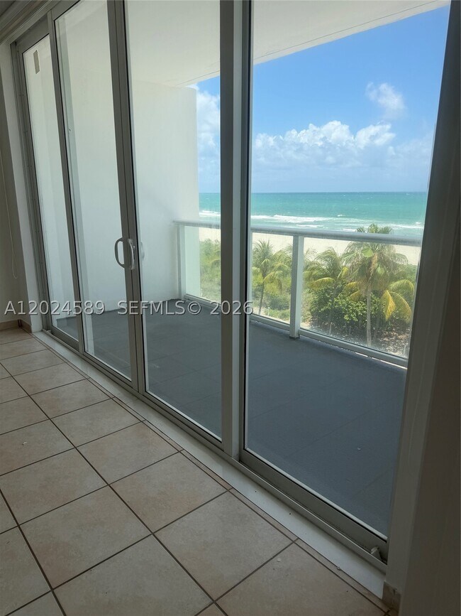 Building Photo - 5601 Collins Ave
