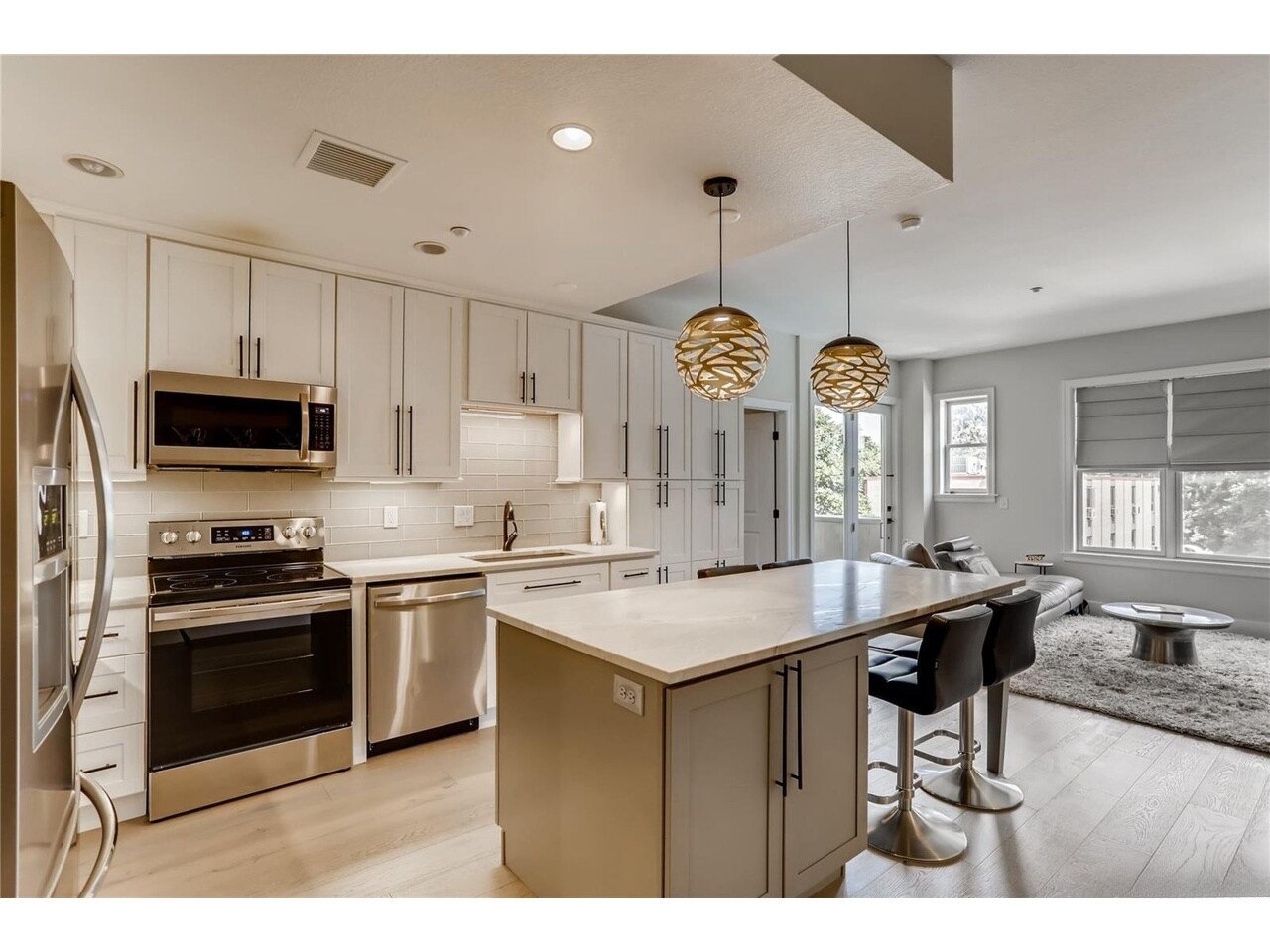 Building Photo - 2200 S University Blvd