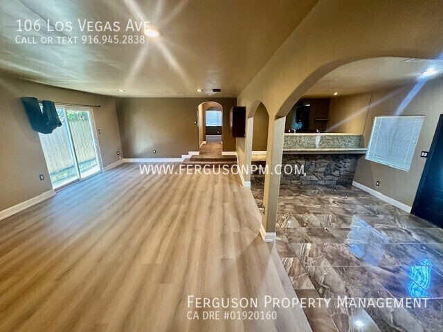 Building Photo - 106 Los Vegas Ave