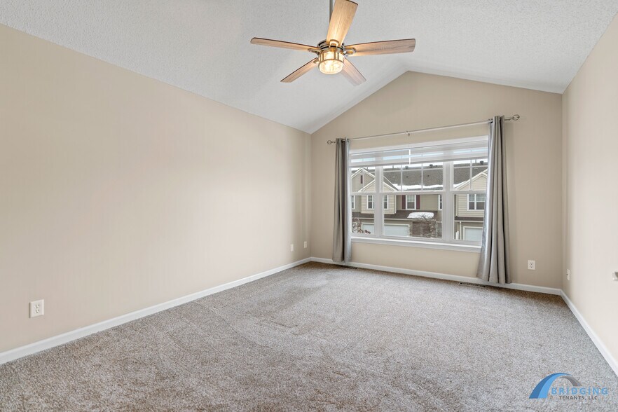 Primary Bedroom (Vaulted) - 5050 Holly Ln N