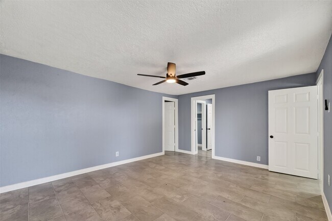Building Photo - 4727 Arvilla Ln
