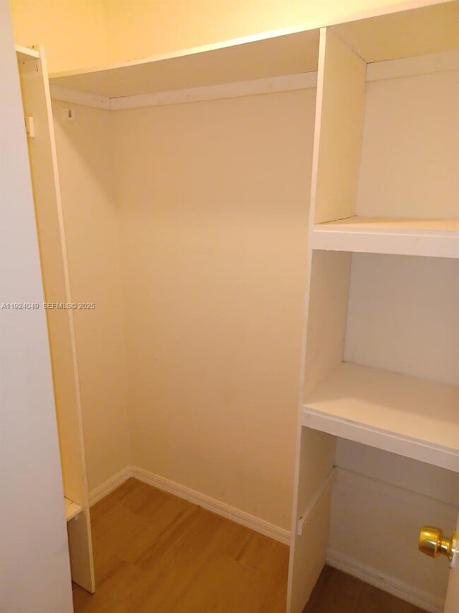 Building Photo - 2134 Cleveland St