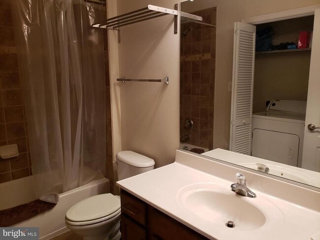 Building Photo - 2144 Little Sorrel Way