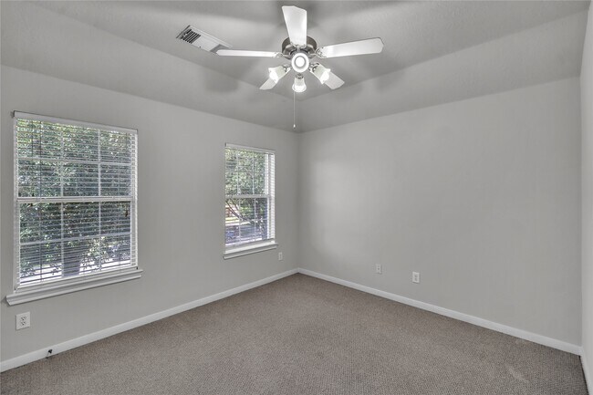 Building Photo - 17426 Memorial Blossom Dr