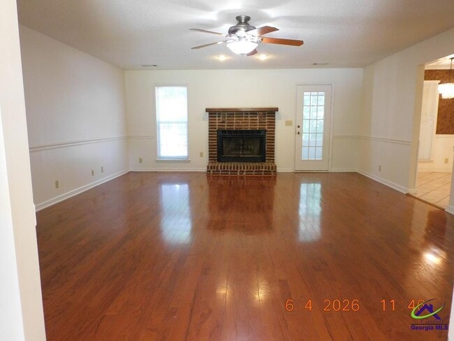 Building Photo - 112 Charleston Ct