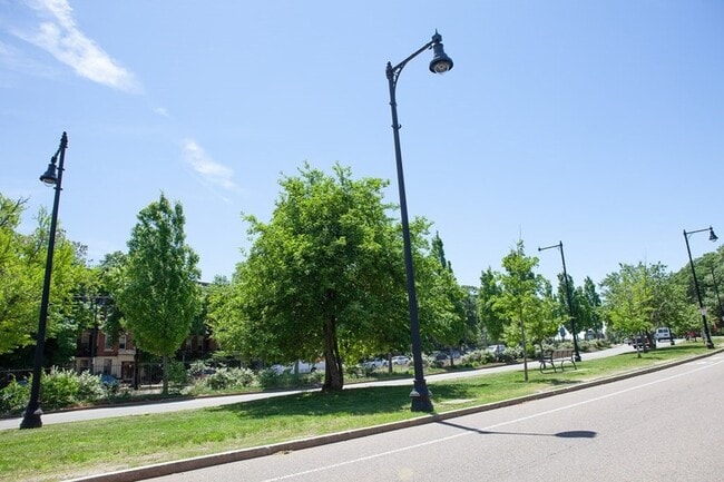 Building Photo - 1743 Commonwealth Ave