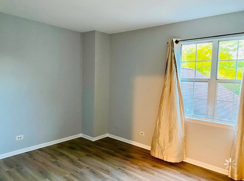 Building Photo - 1309 Cranbrook Ct