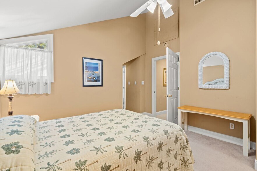 Building Photo - 141-14112 12 Oaks Dr