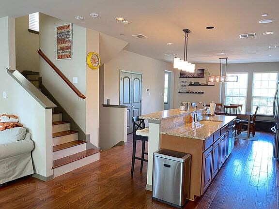 Building Photo - 3890 Everwood Lane