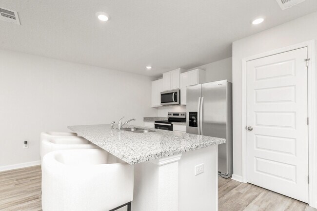 Building Photo - 3418 Phoenix Ct