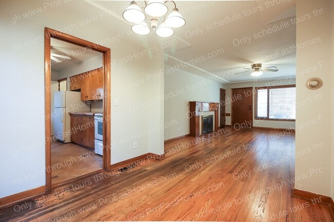 Building Photo - 2714 SE 48th Av