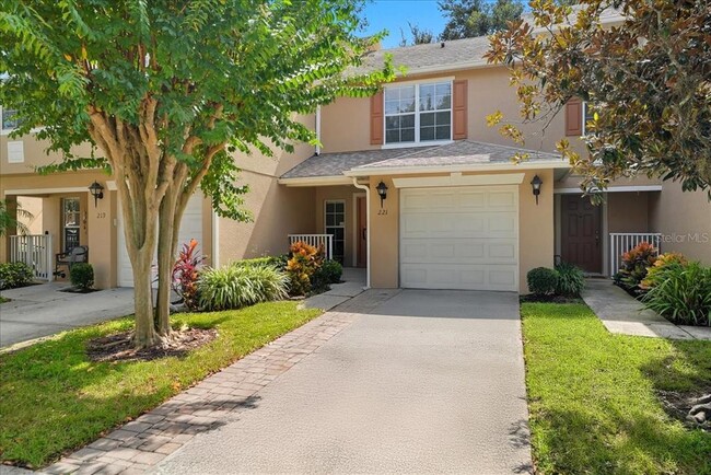 Building Photo - 221 Sterling Springs Ln