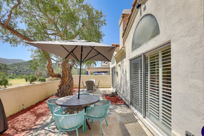 Building Photo - 29695 Circle R Greens Dr