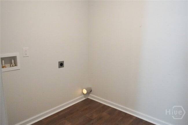 Building Photo - 500 Coconut Dr