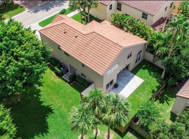 Building Photo - 7701 NW 61st Terrace