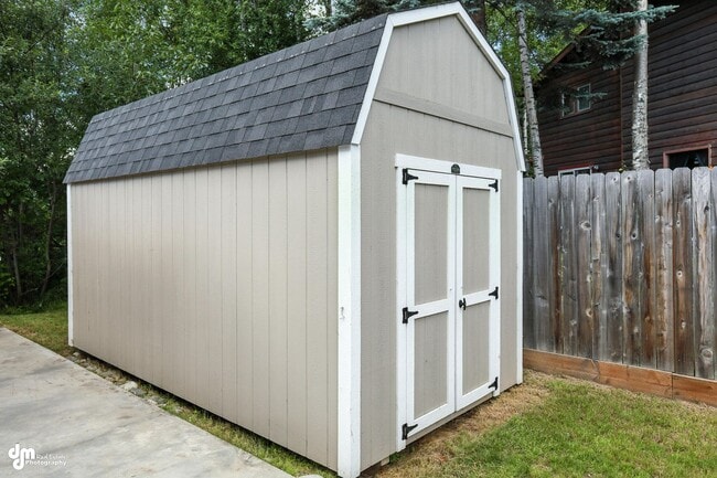 Building Photo - 4 Bedroom | 2.5 Bathroom | Garage - Conven...