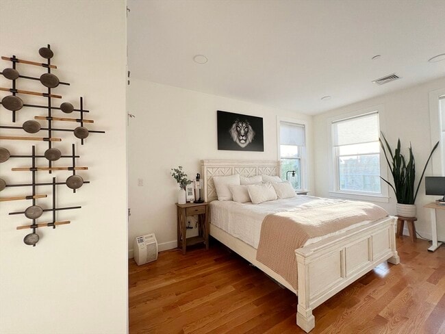 Building Photo - 46 Geneva St