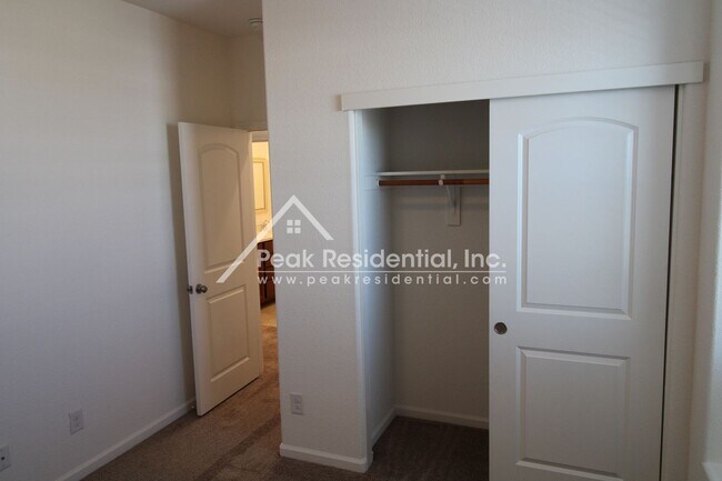Building Photo - Very Nice 3bd/2.5ba North Natomas Home wit...