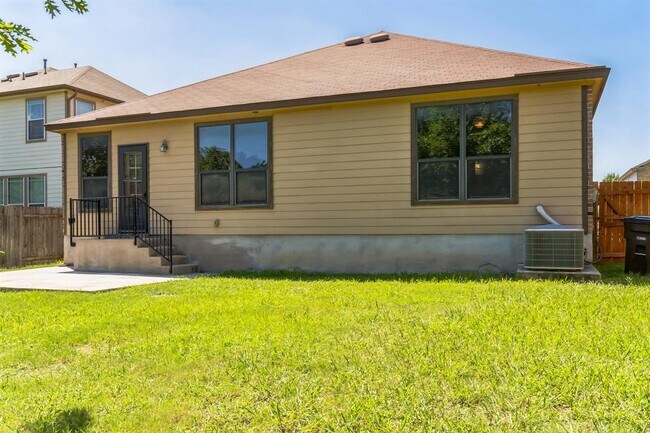 Building Photo - 1029 Brighton Pl