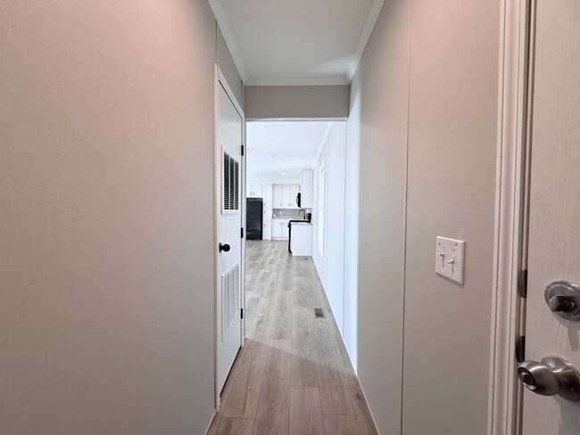 Building Photo - 52871 N Zacharias Ct