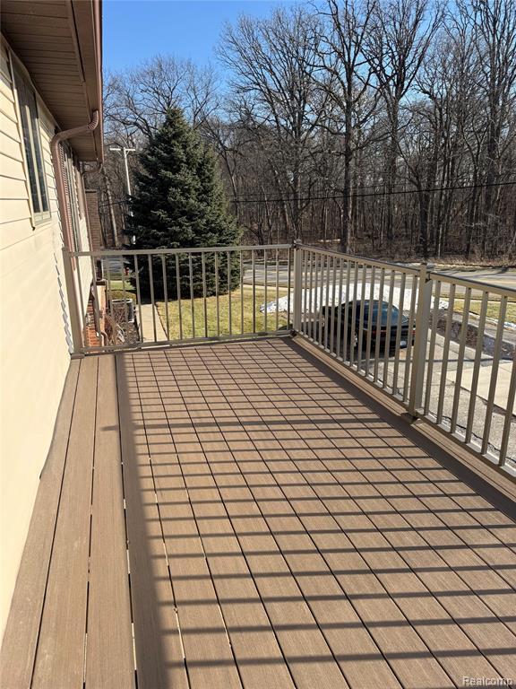 Building Photo - 2346 London Bridge Dr