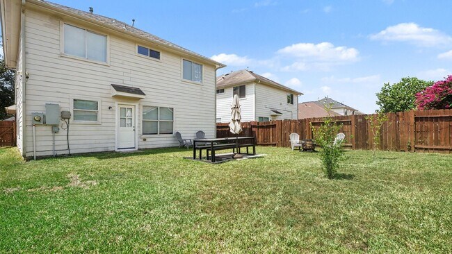 Building Photo - 9039 Serena Ln