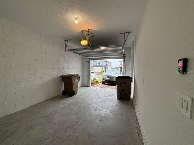 Building Photo - 16436 Happy Eagle Dr