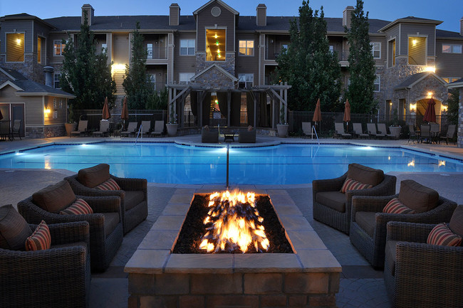 Poolside Seating and Fire Pit - Courtney Downs Apartment Homes