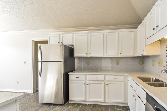 Building Photo - 782 Rain Dance Way