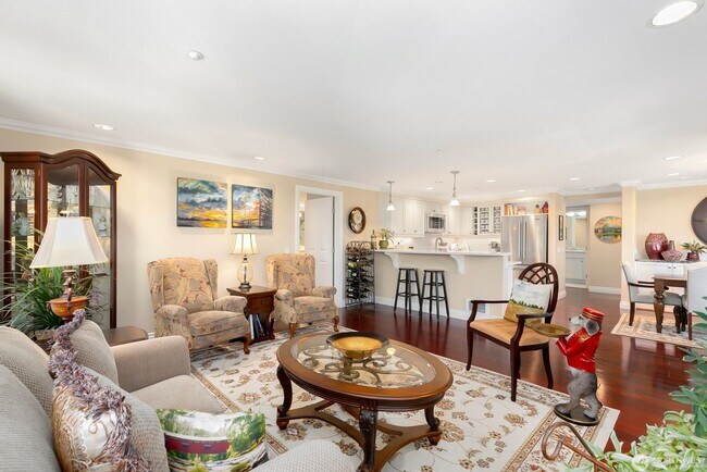Building Photo - Luxury spacious unit with partial downtown view in Magnolia